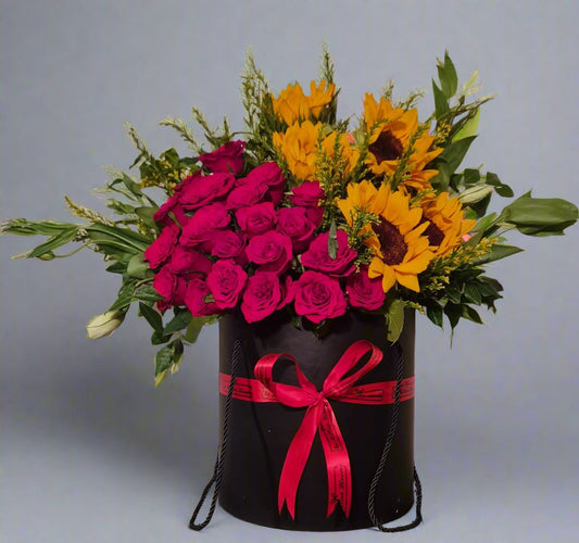 A Perfect Floral Pairing of Roses and Sunflowers